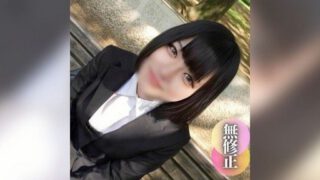 FC2PPV-4451757 A serious job-hunting student gets lost in the adult world